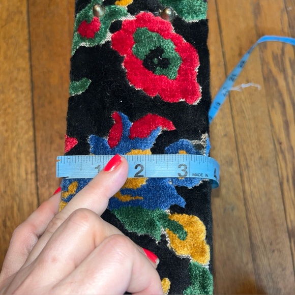 Tapestry Vintage Carpet Bag Purse Colorful Floral Medium Size EUC - Picture 5 of 14